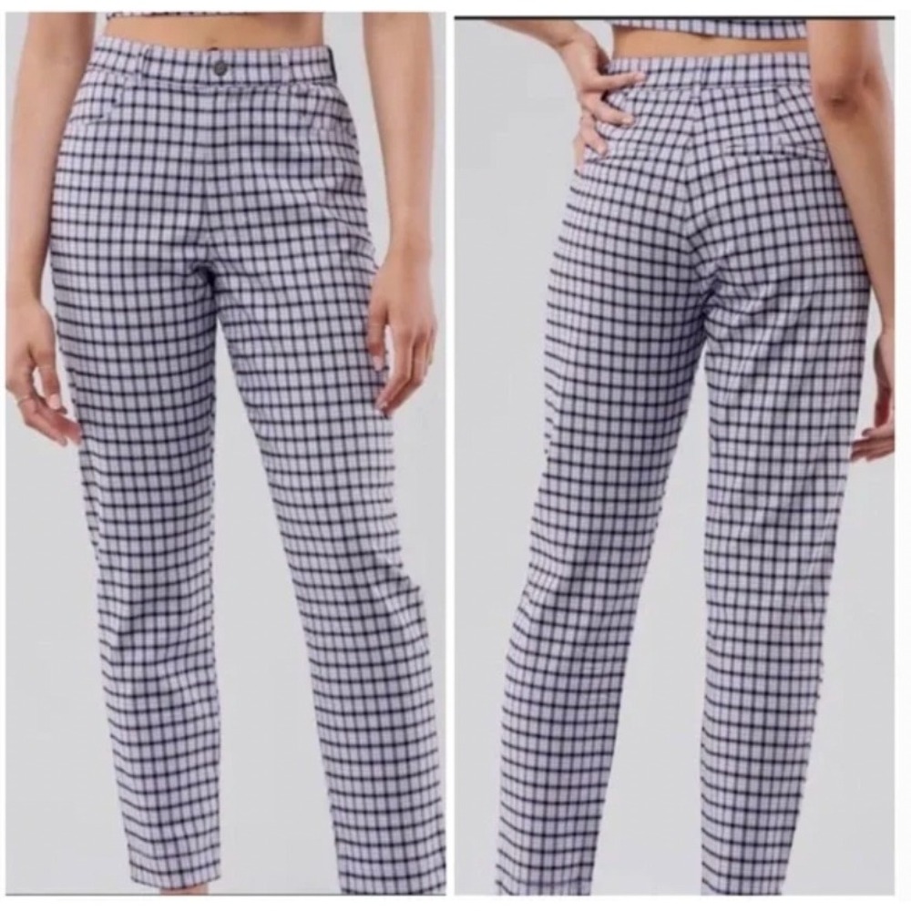 Hollister Ultra High-Rise Purple Black Plaid Stretch Tapered Pants‎ Size Small